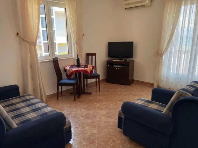 1 Bedroom Apartment with balcony