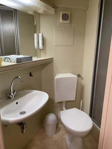 1 Bedroom Economy Double room