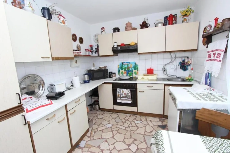 2 Bedrooms Quadruple Apartment with balcony and with sea view