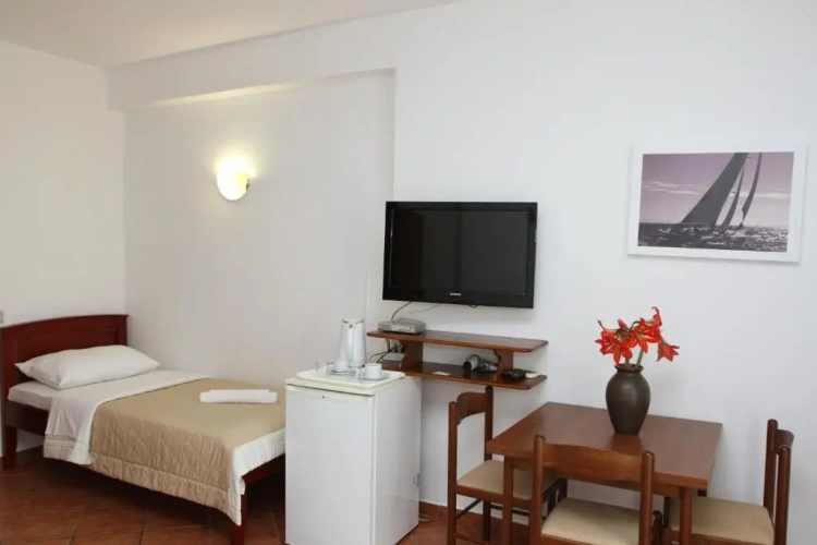 Standard Triple room with balcony