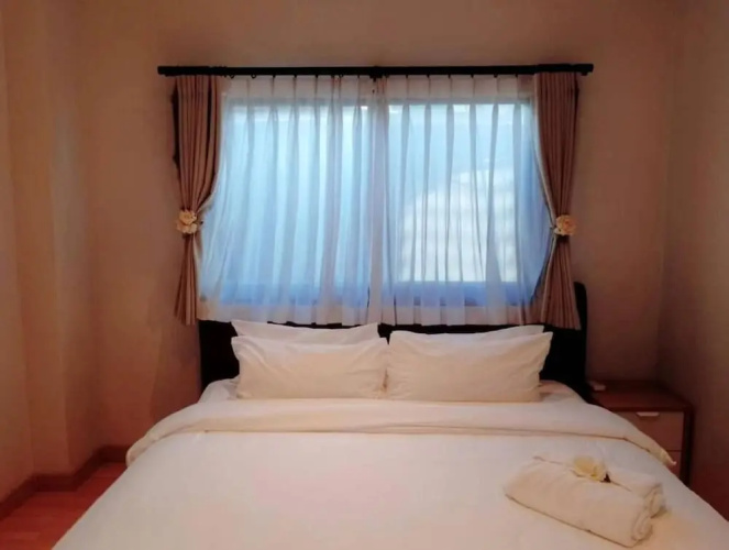 Bedspread Hostel - Adults Only