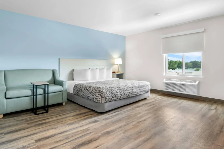 Woodspring Suites Elkhart
