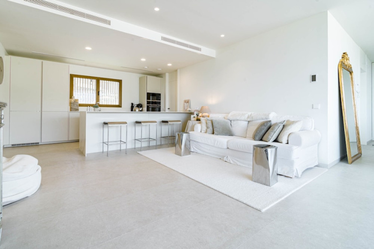 RLQ - Modern 2 Bed Apt With Rooftop Plunge Pool