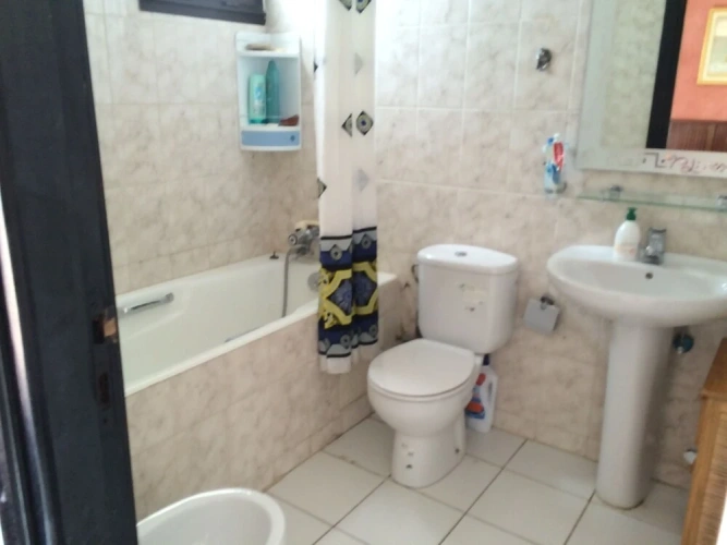 2 Bedrooms Apartment with garden view