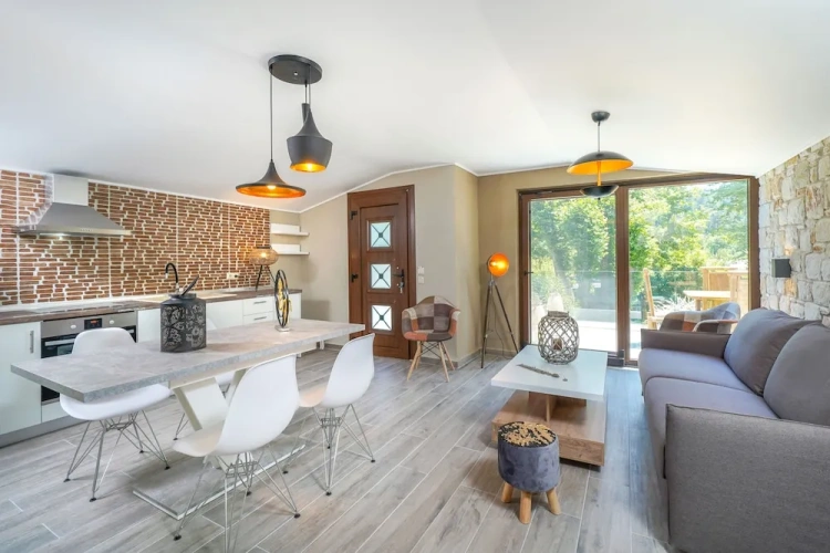1 Bedroom Deluxe Apartment