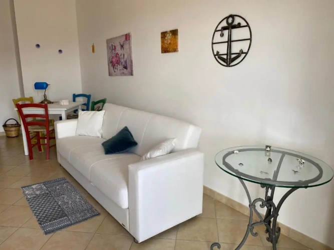 2 Bedrooms Cottage