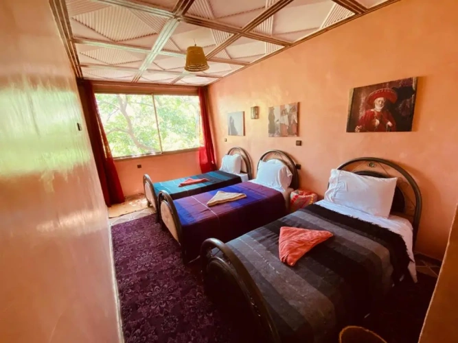 Standard Triple room