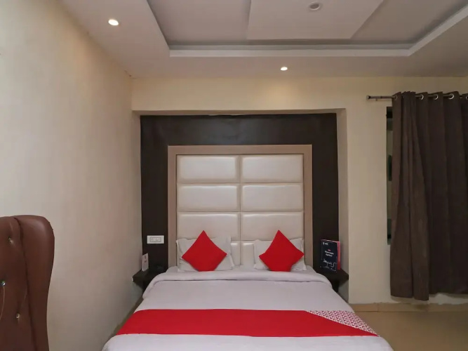 OYO 18631 Hotel King's