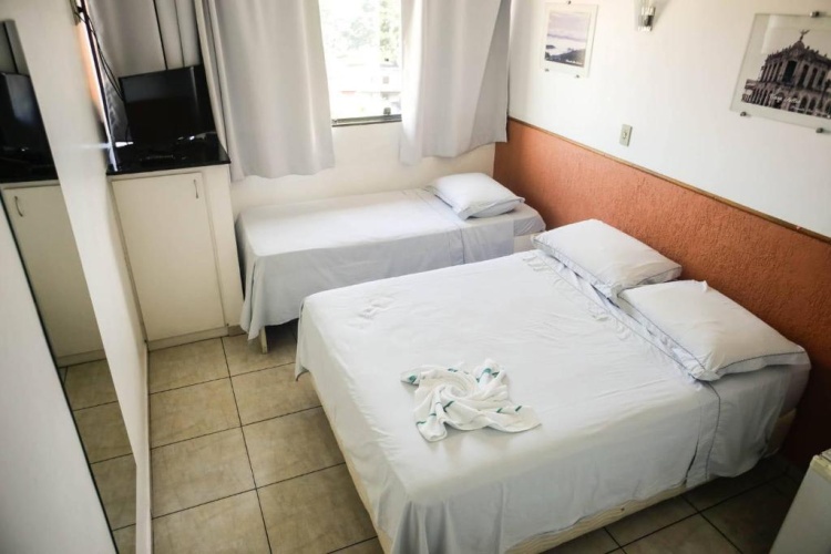 Standard Triple room