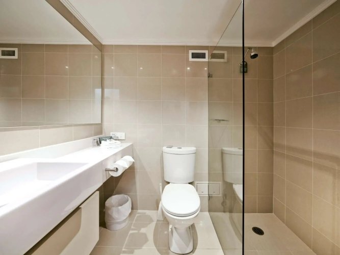Mercure Canberra