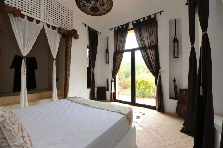 Villa with balcony