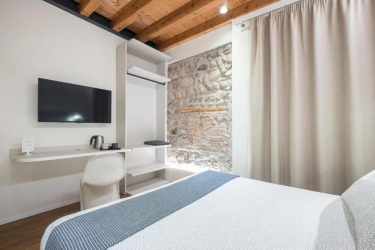 Teatro Romano Easy Suites