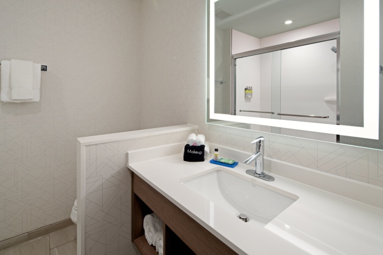 Holiday Inn Express & Sts Palm Desert - Millennium photo 9