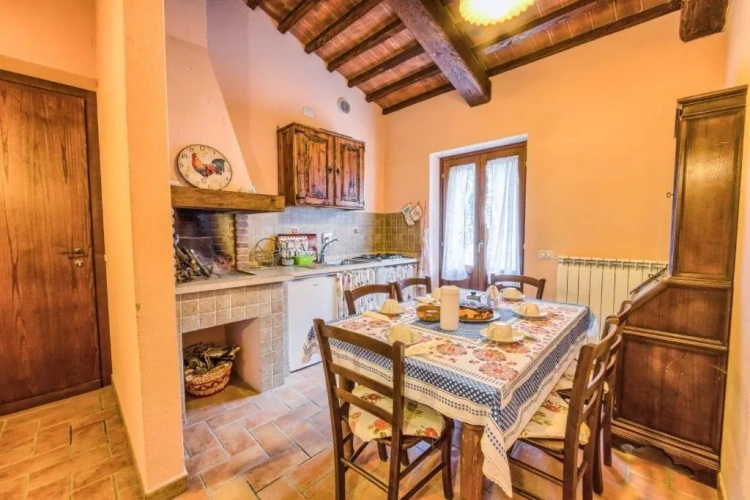 3 Bedrooms Apartment
