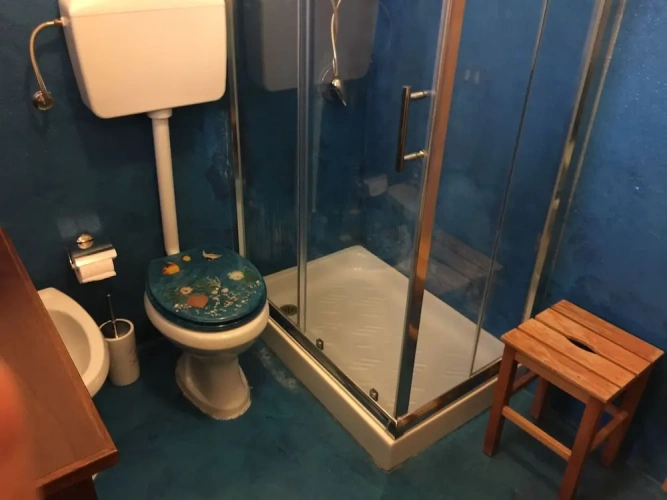 3 Bedrooms Sextuple Apartment