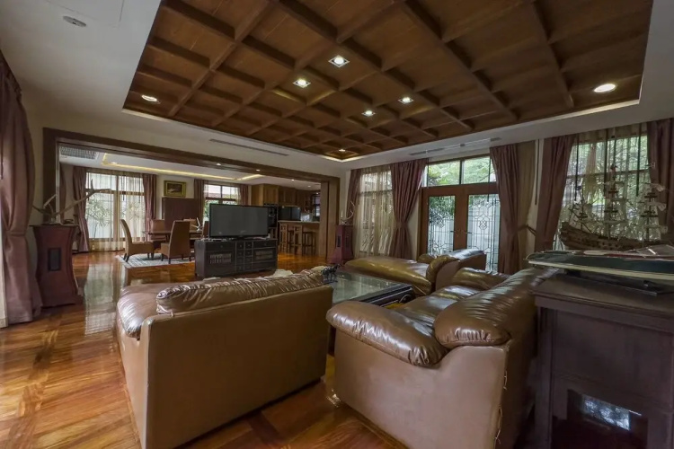 Executive 4 Bed Pool Villa - VTM