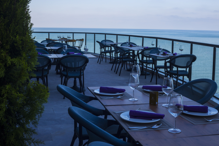 Royal Comfort HotelOver view