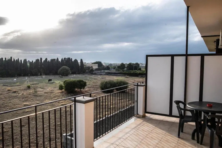 B&B Caravello