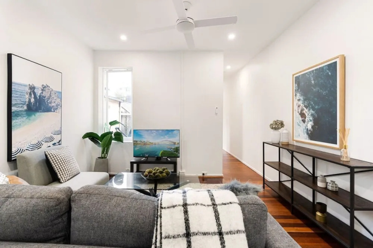 Bright Central Darlinghurst