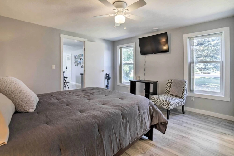 Cozy Ashton Abode w/ Yard - Near Park & Pool!
