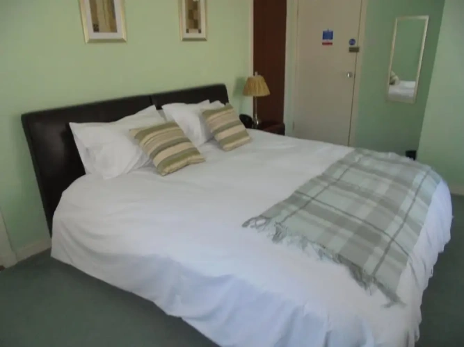 Standard Double Basement room