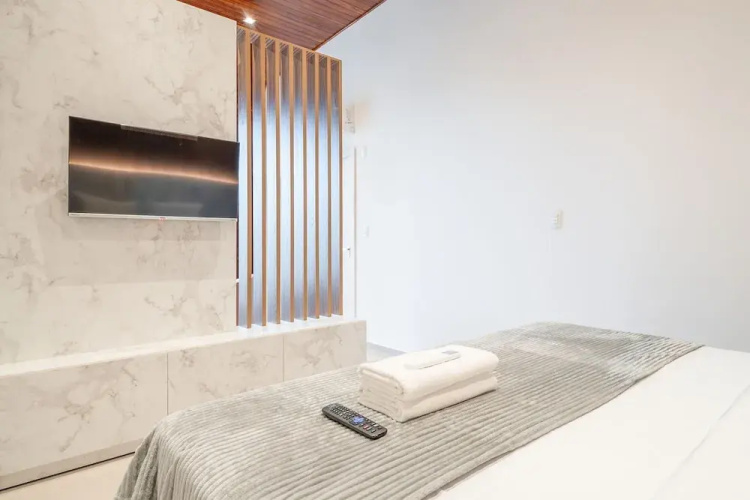 Full Studio 650m From Meia Praia Rgor0025