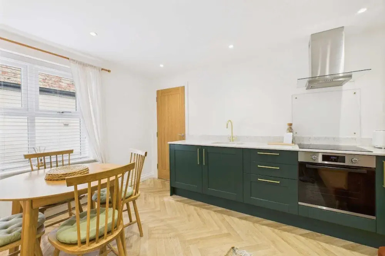 Host Stay Bracken Cottage