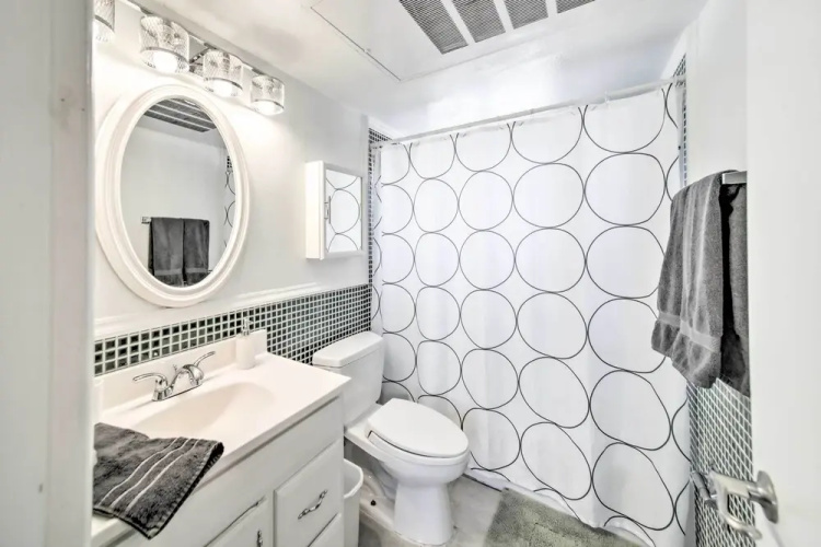 Modern City Condo Close to Downtown Phoenix!