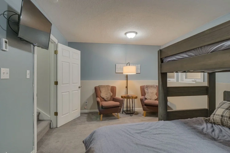 Guest rooms