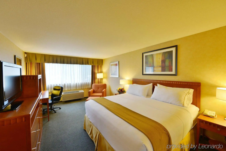 Hotel Kelowna & Conference Centre