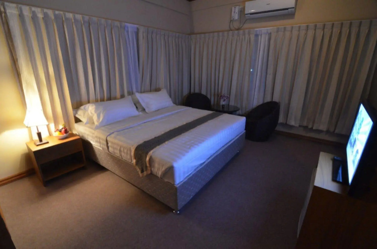 Kyi Tin Hotel