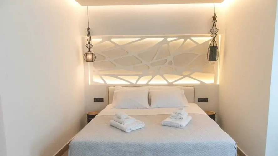Suite with balcony