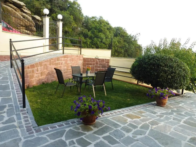 HELIANTHOS VILLA - APARTMENT No1