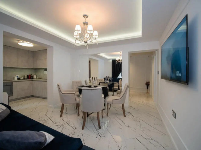 Paradise Center Apartment 2
