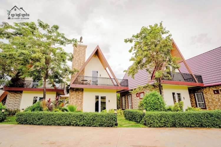 Deluxe Bungalow with balcony