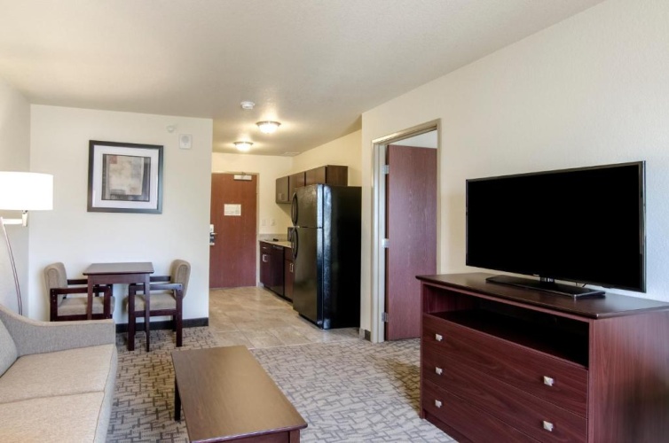 Deluxe Double Suite