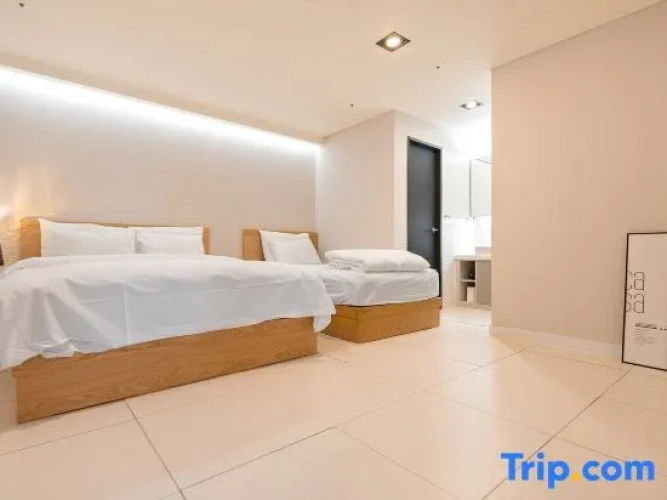 Royal Penthouse Suite