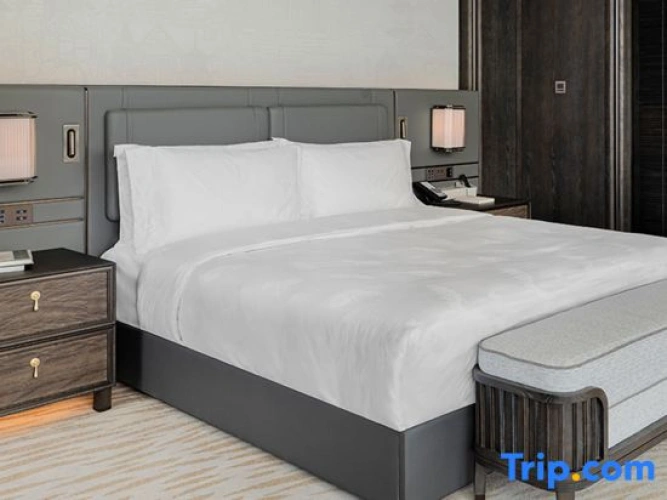 Double Suite with bay view
