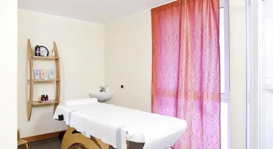 Hotel Jolanda