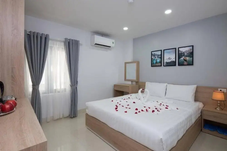 Luna House Danang