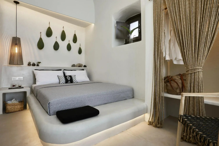 Floria Suites