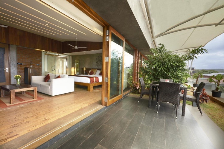 Standard room with balcony