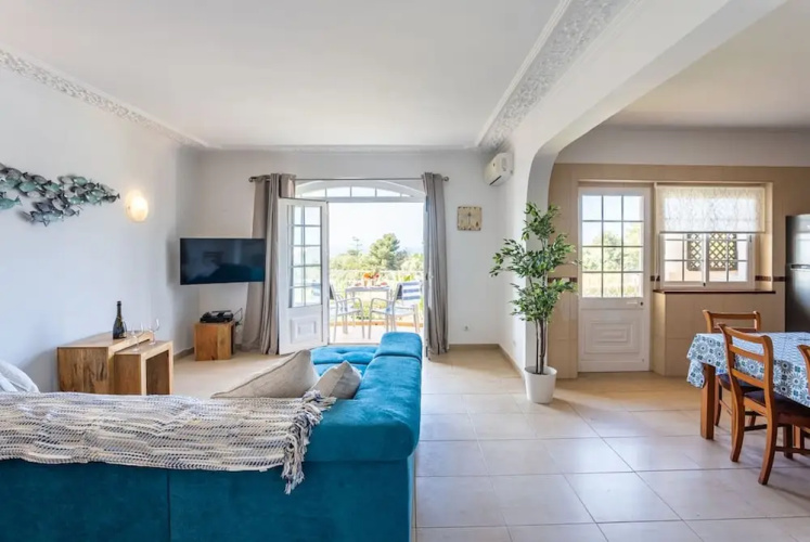 10 Marinha Two Bed Apt At Award Wining Beach