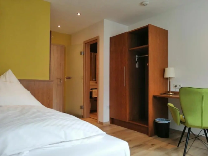Standard Single room with view