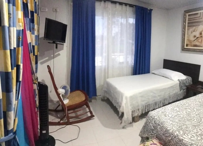 Standard Triple room