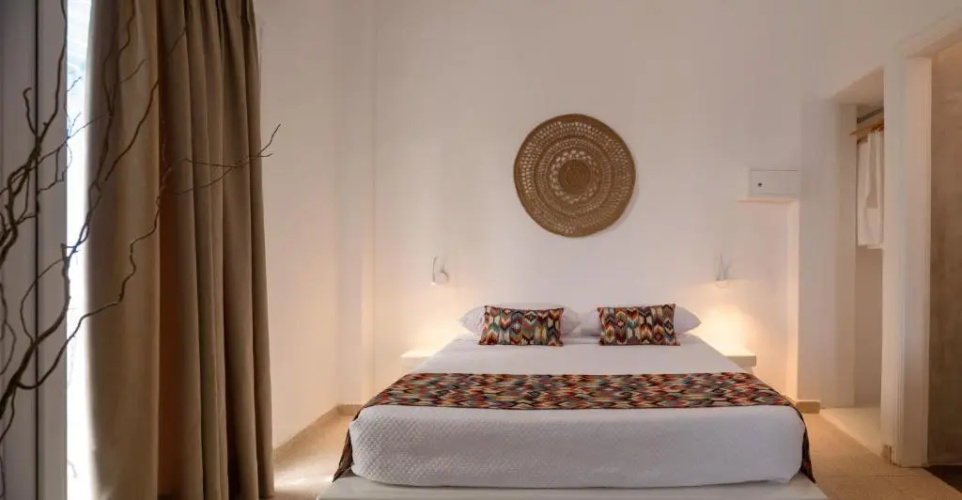 Cal Day Rooms Santorini