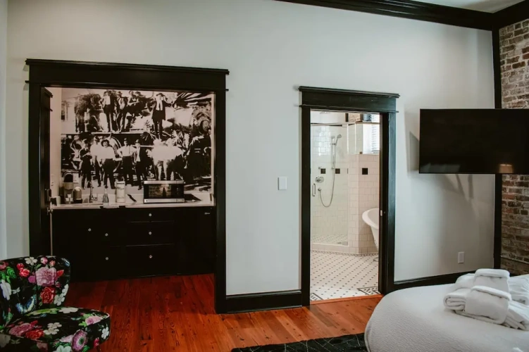 Guest rooms
