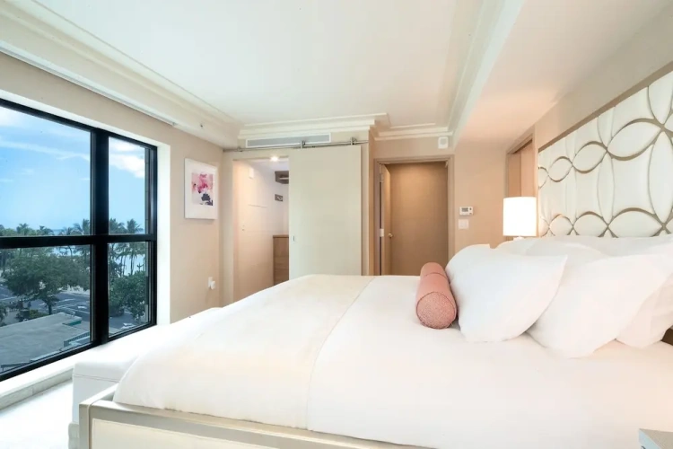 1 Bedroom Double Club Suite with ocean view
