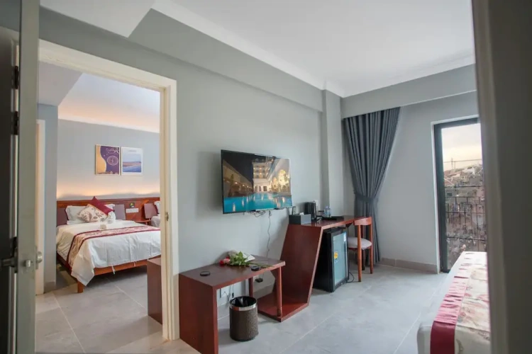 Standard Family room