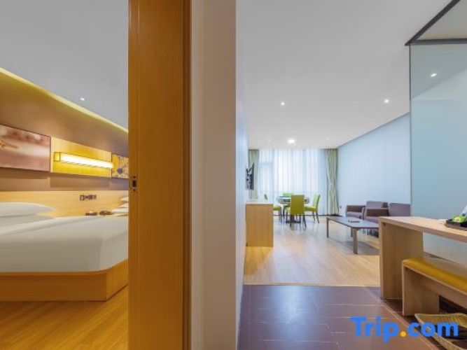 Quadruple Suite